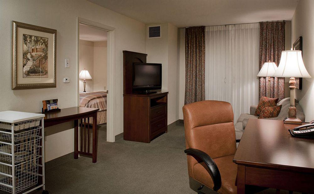 Staybridge Suites - Charlotte Ballantyne By Ihg Εξωτερικό φωτογραφία
